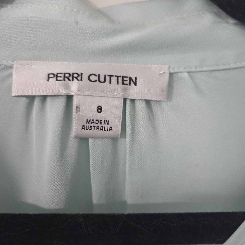 Chic Light Blue Button-Down Shirt - image 2